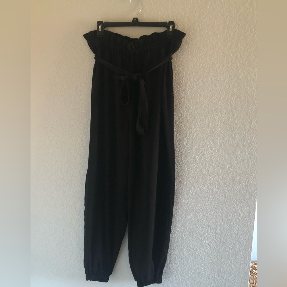 VENUS black paperbag pants, size Large.